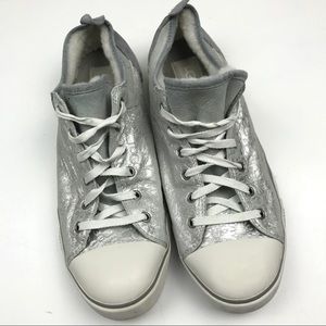 UGG Evera Sneakers Sliver Sz 11
